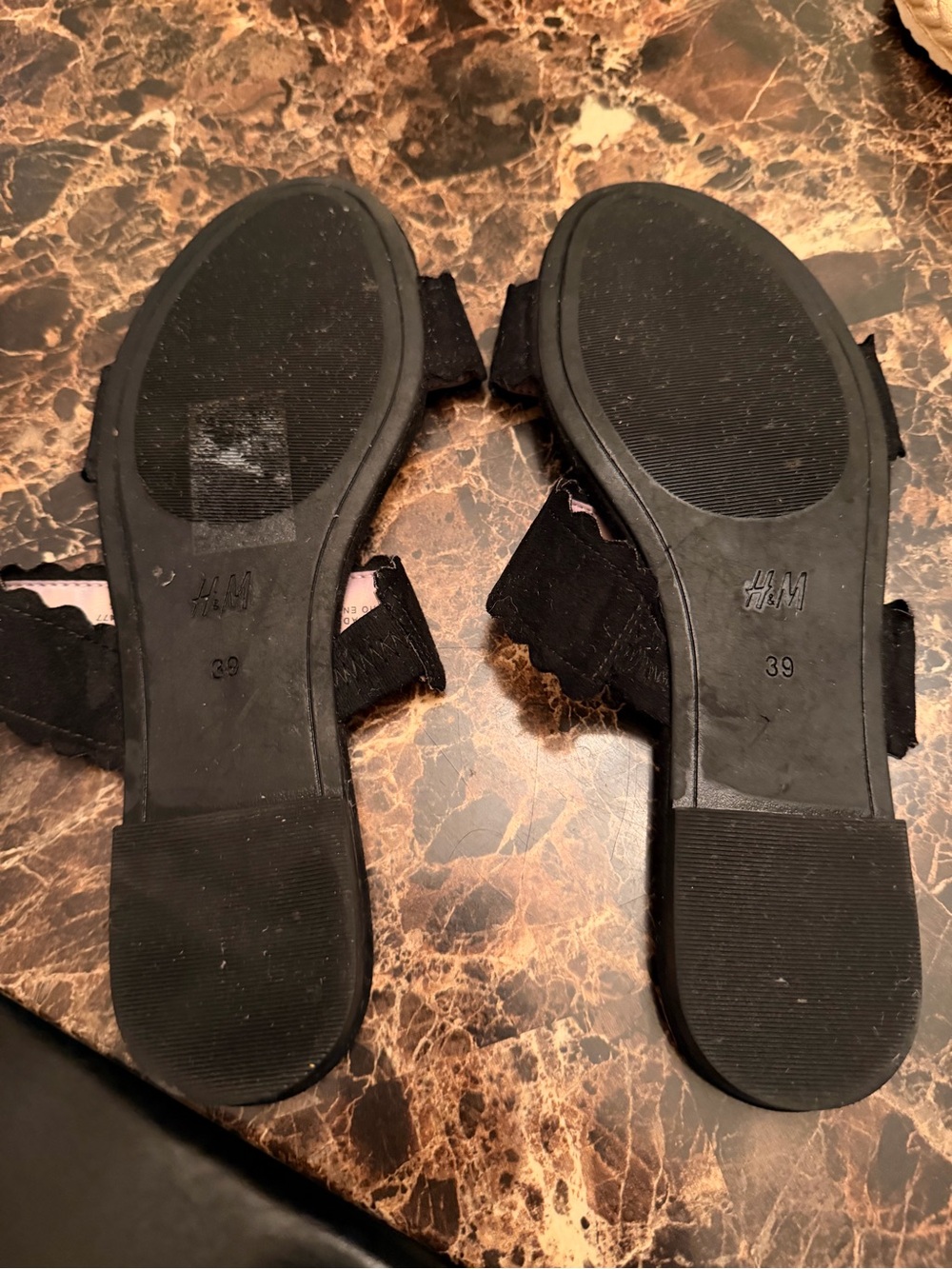 H&M Black Scalloped Double Strap Slide Sandals Flat Mules Women’s Size 8 /EUR 39 - Picture 4 of 4